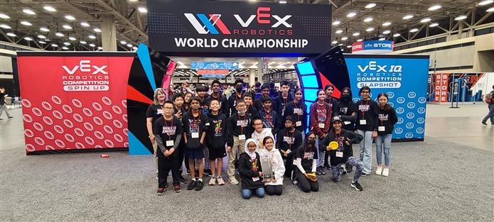 WCA's VEX Robotics Team Qualified for the World Competition - Donate Now! — Windsor Charter Academy