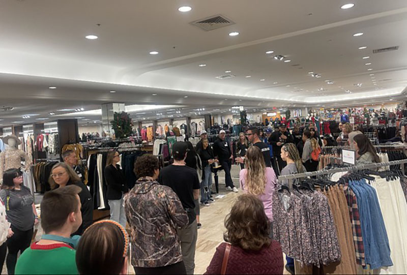 Federal Programs Students Go Shopping with Compadres Federal Programs Students Go Shopping with Compadres