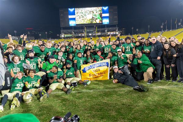 basha-high-photo-albums-varsity-football-state-champs